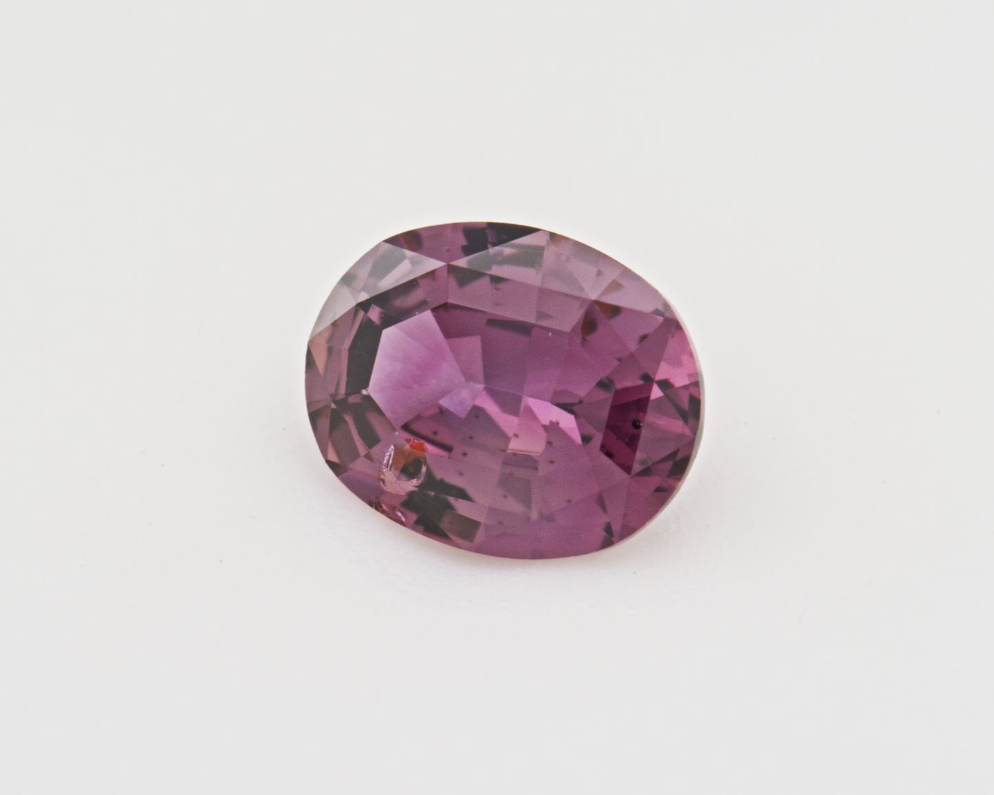 0.75 carats heat treated Sapphire - oval shape