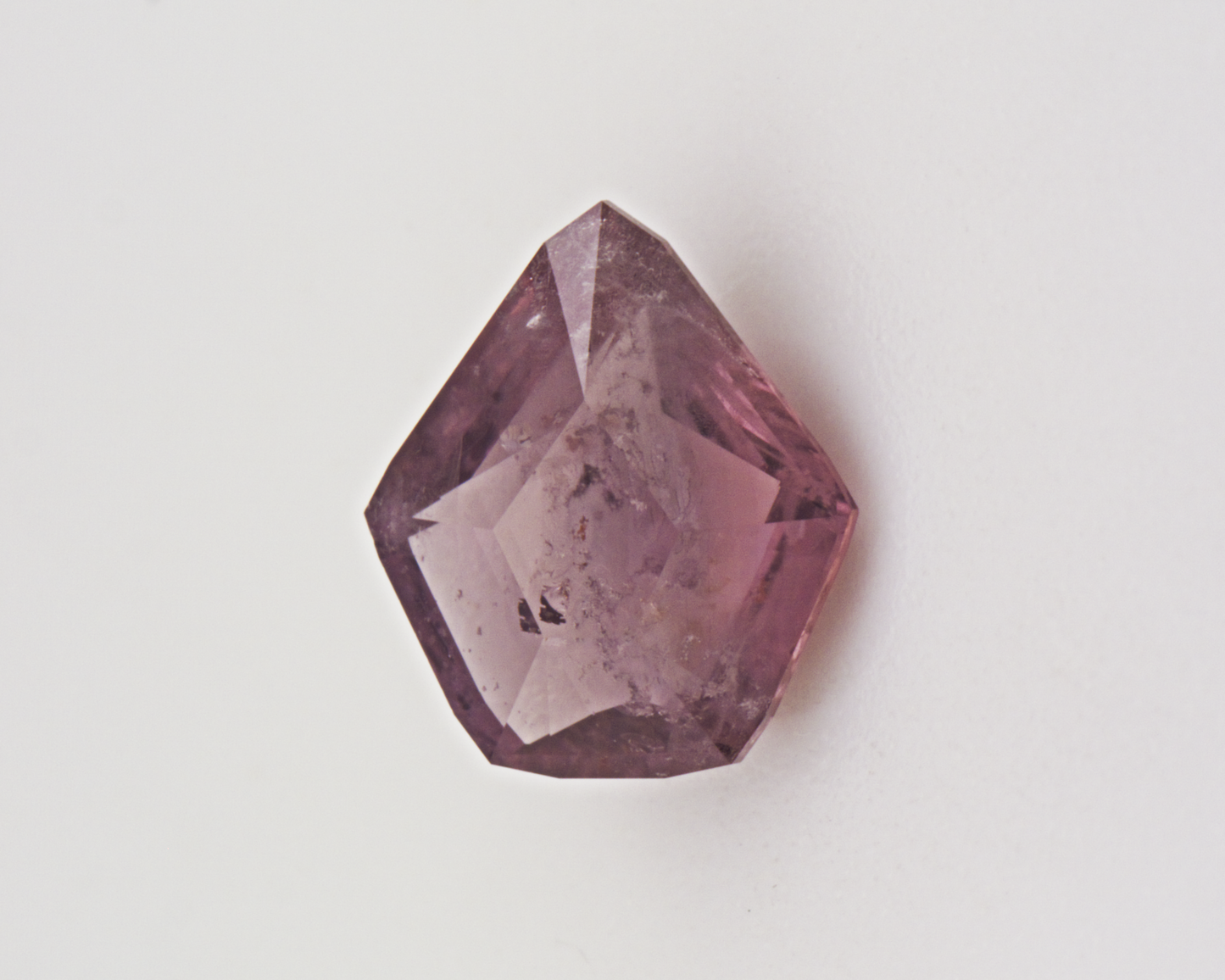 1.00 carats natural Sapphire - shield shape