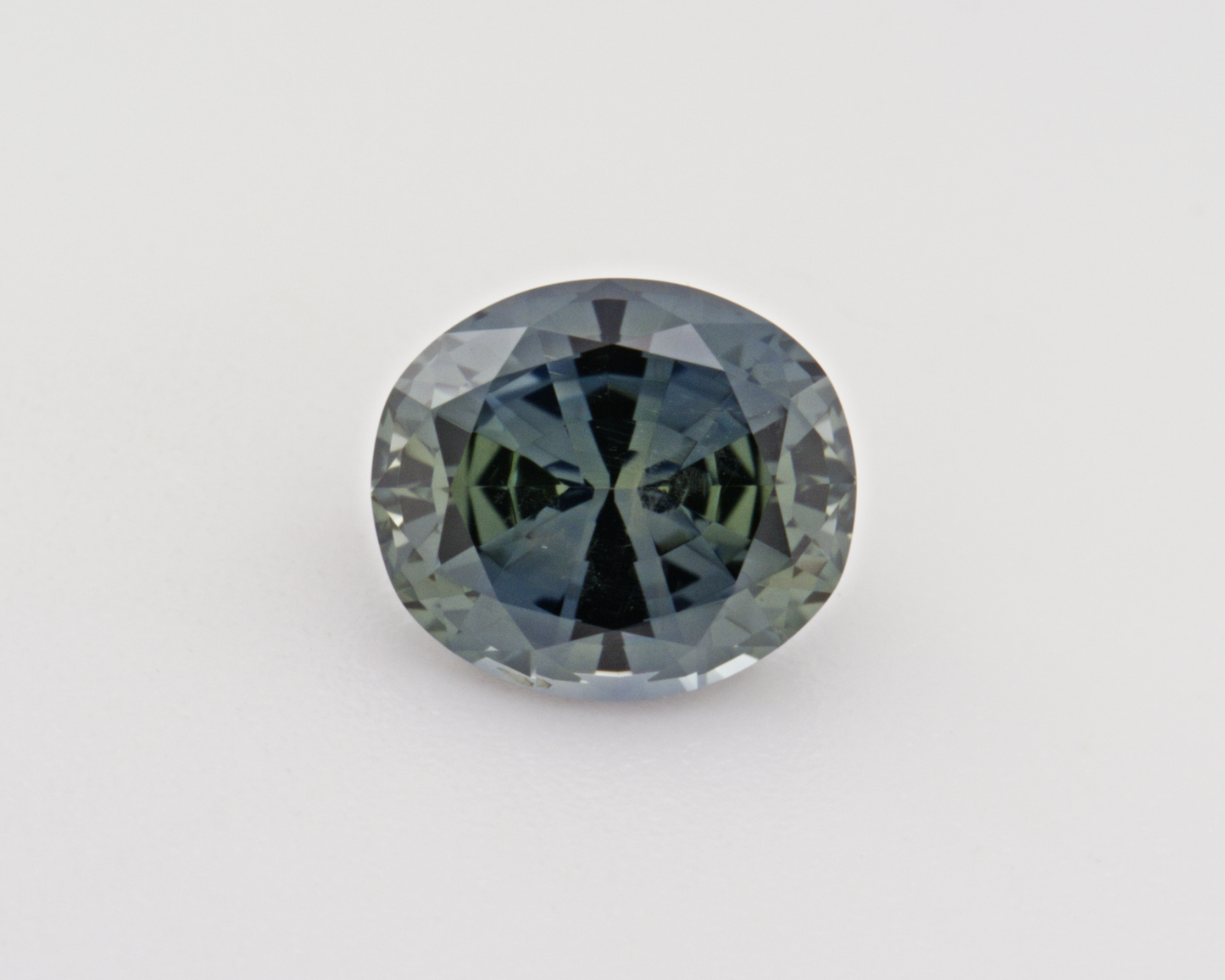 1.05 carats natural Sapphire - oval shape