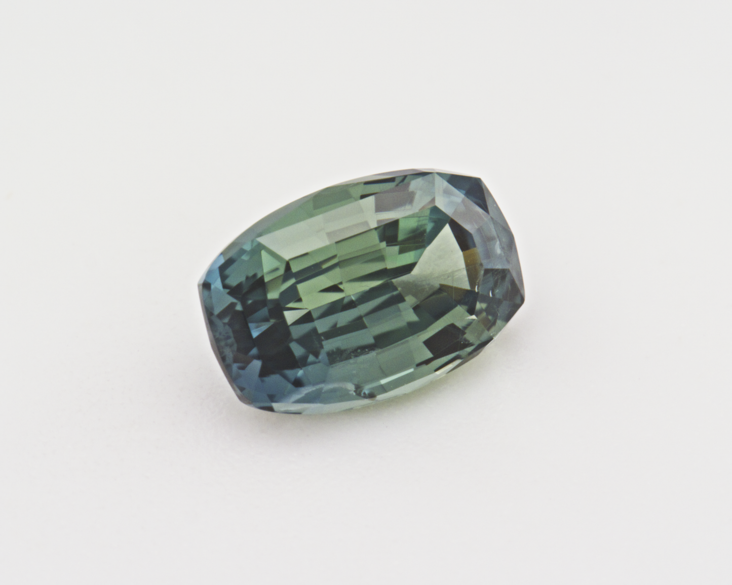 1.15 carats natural Sapphire - cushion shape