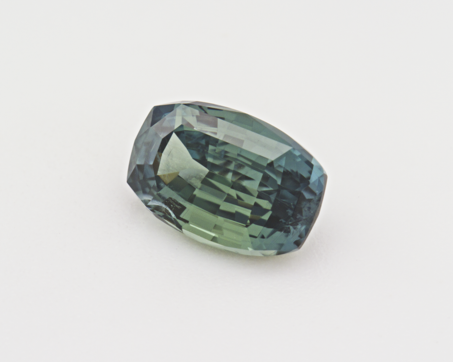 1.15 carats natural Sapphire - cushion shape