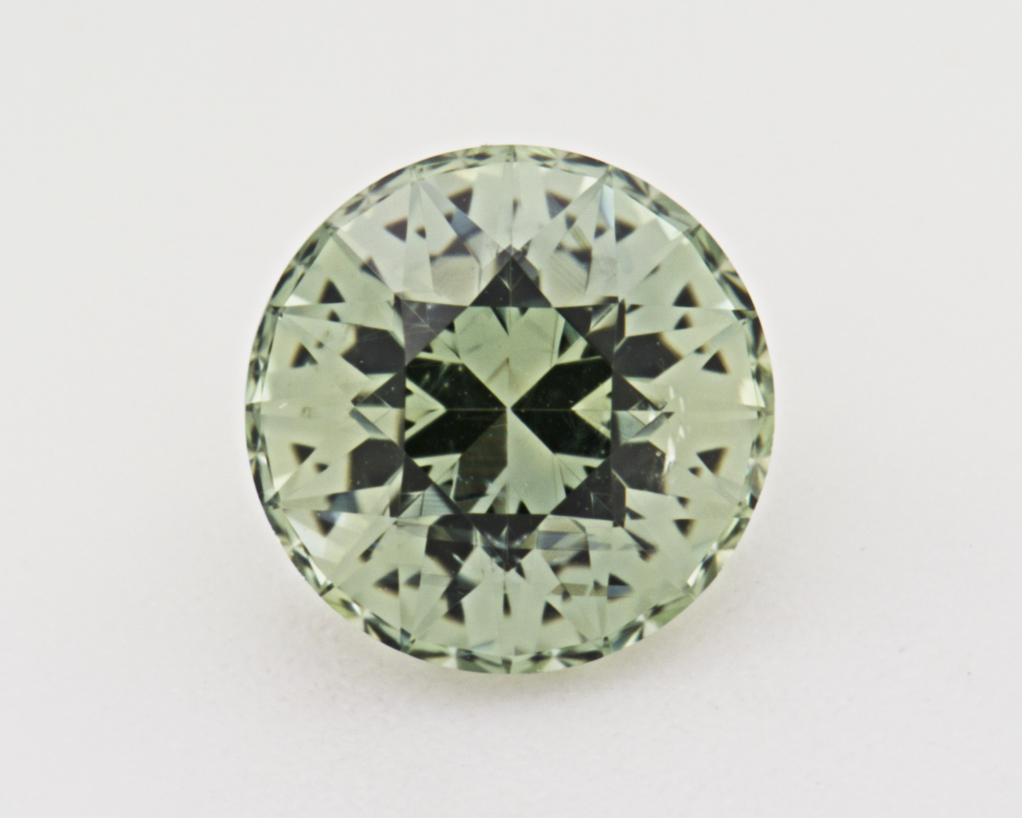 1.29 carats natural green Montana Sapphire - round shape