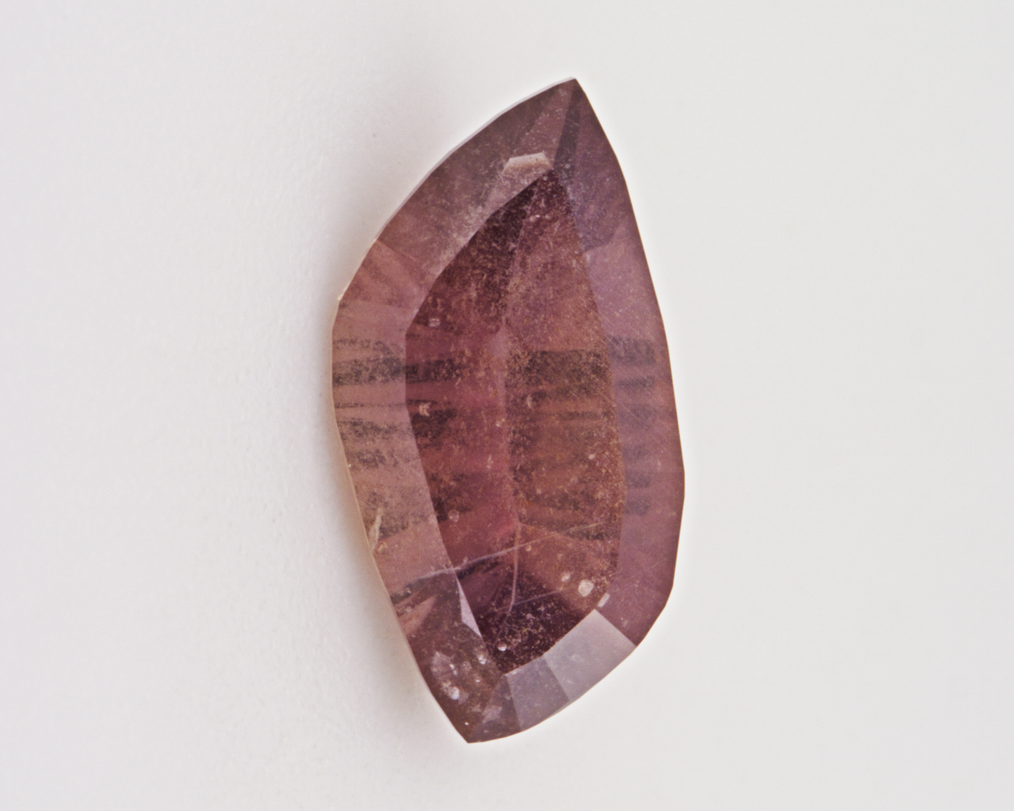 1.37 carats natural Sapphire - flame shape