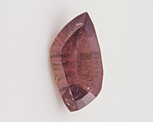 1.37 carats natural Sapphire - flame shape