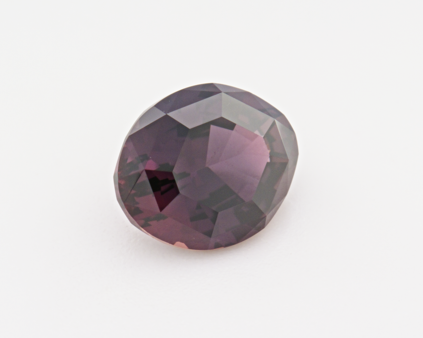 1.40 carats heat treated Sapphire - oval shape