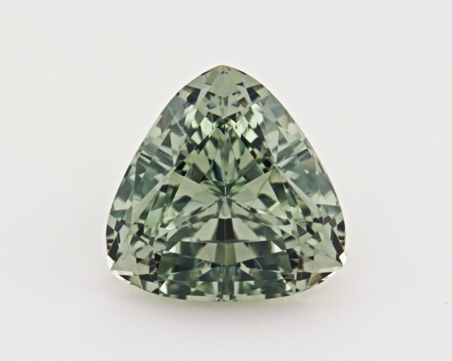1.53 carats natural green Montana Sapphire - trillion shape
