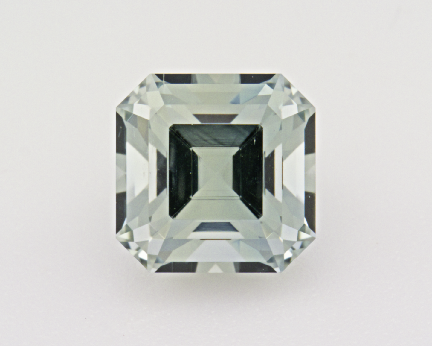 1.61 carats natural green Montana Sapphire - emerald shape