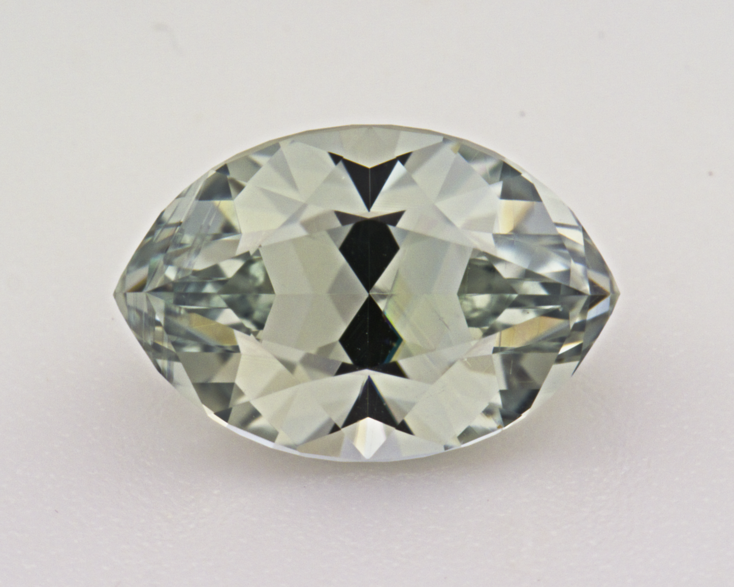 1.87 carats natural green Montana Sapphire - marquise shape