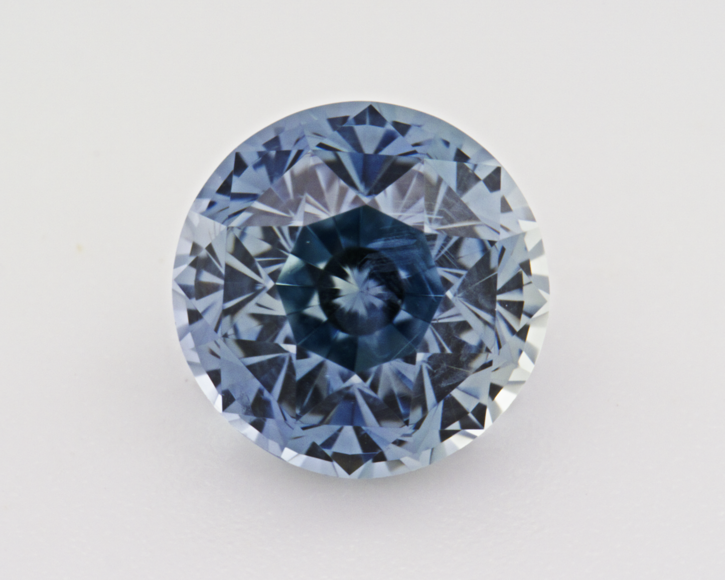 1.93 carats natural teal Montana Sapphire - round shape
