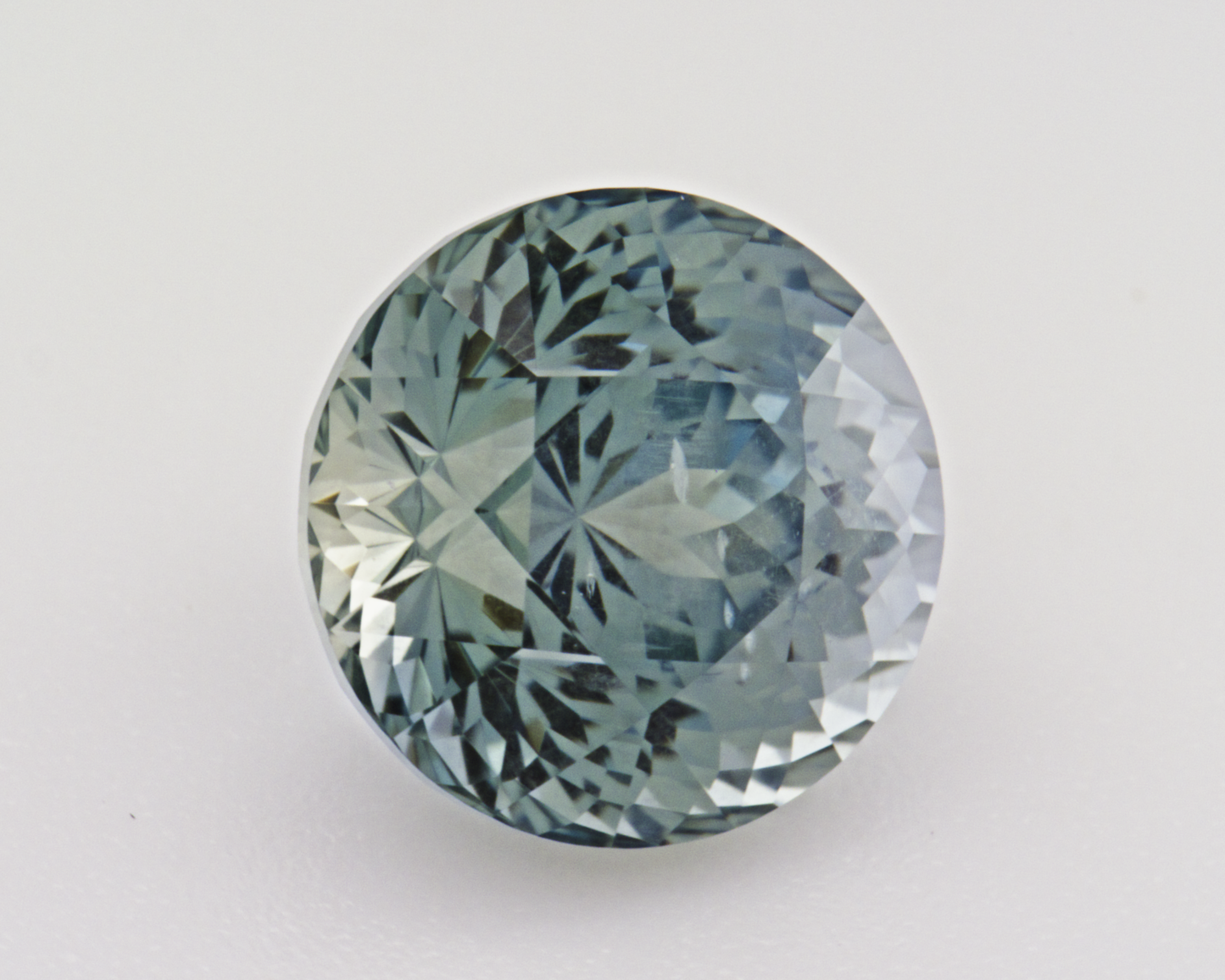 2.18 carats natural teal Montana Sapphire - round shape