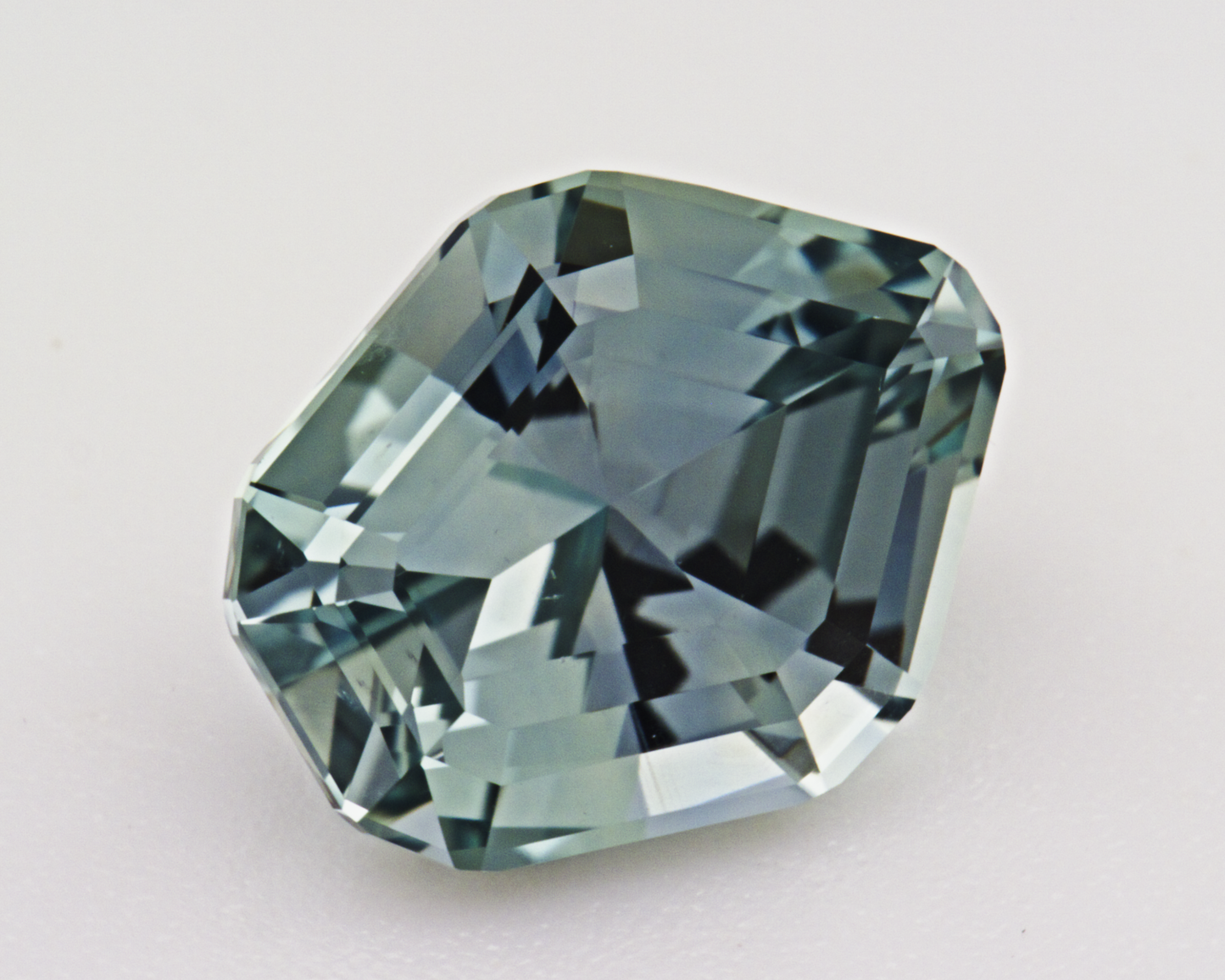 2.42 carats natural teal Montana Sapphire - pentagon shape