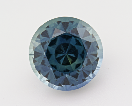 2.83 carats heat-treated teal Montana Sapphire - round shape