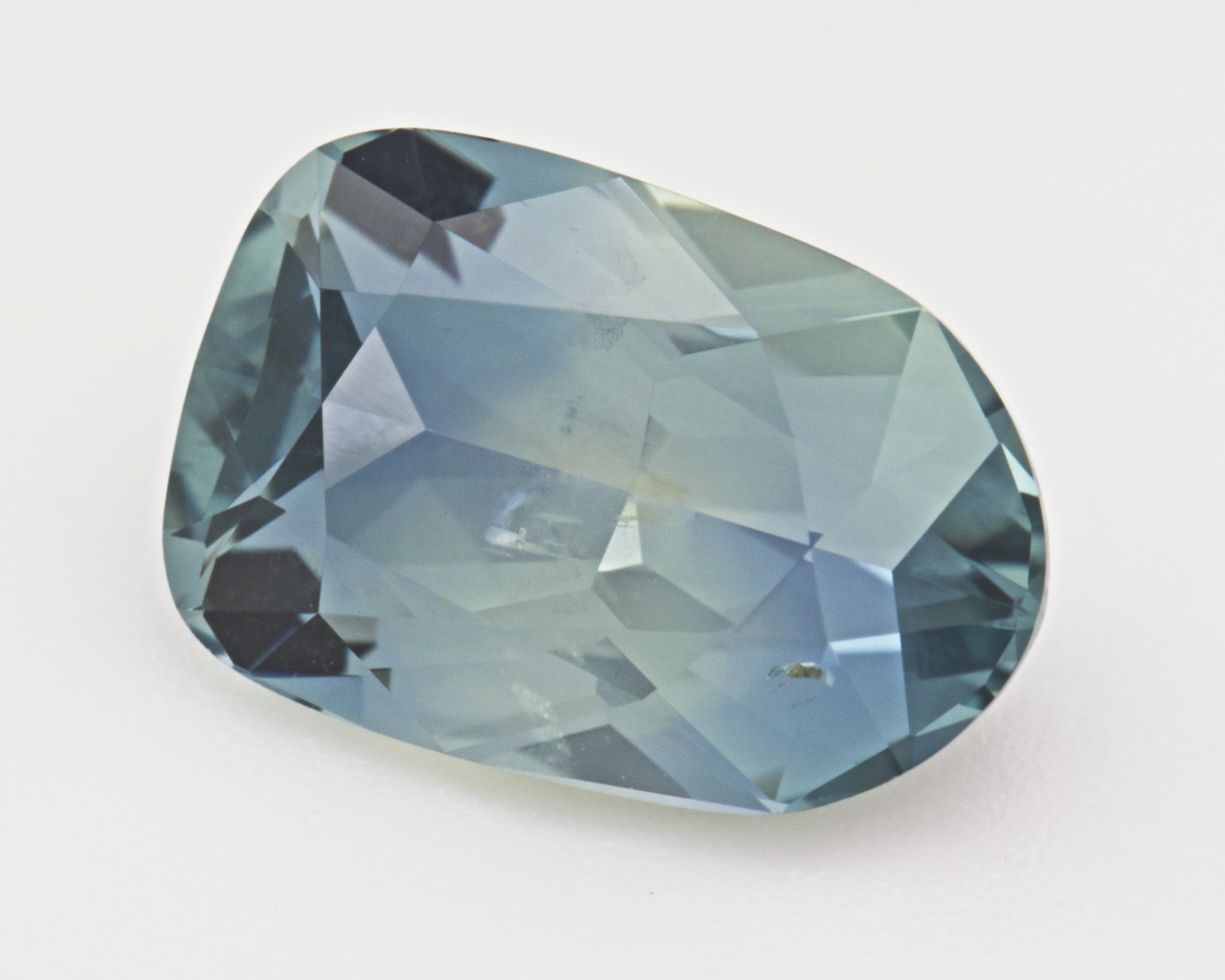 3.11 carats natural teal Montana Sapphire - bullet shape