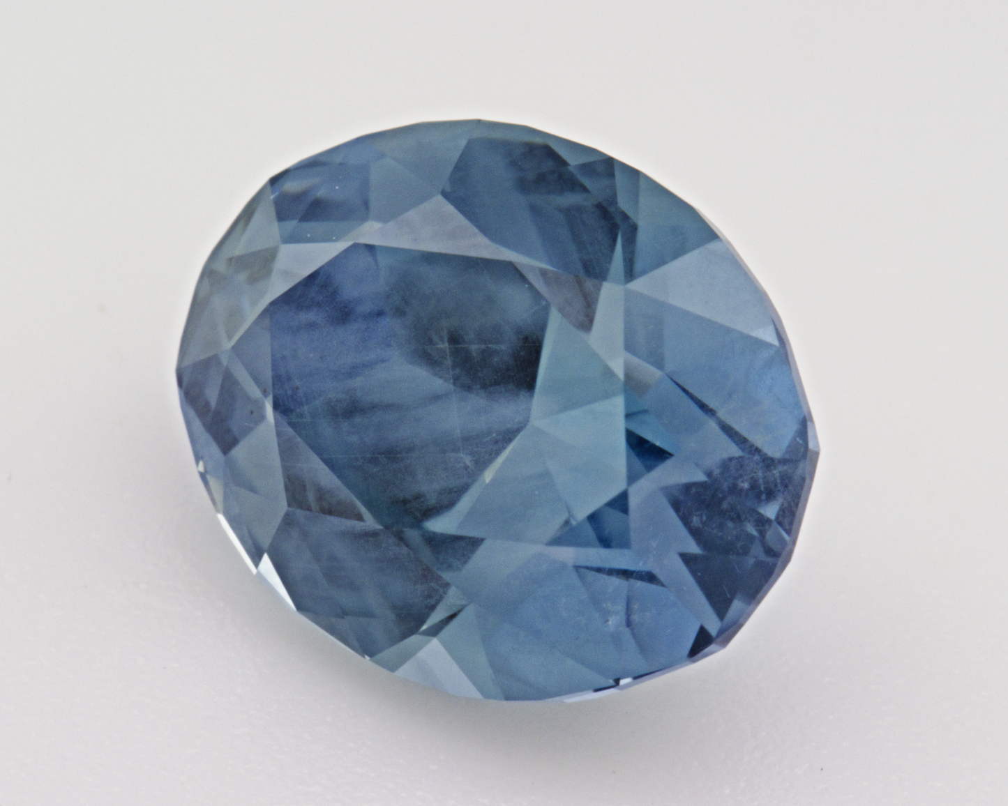 4.36 carats natural teal Montana Sapphire - oval shape