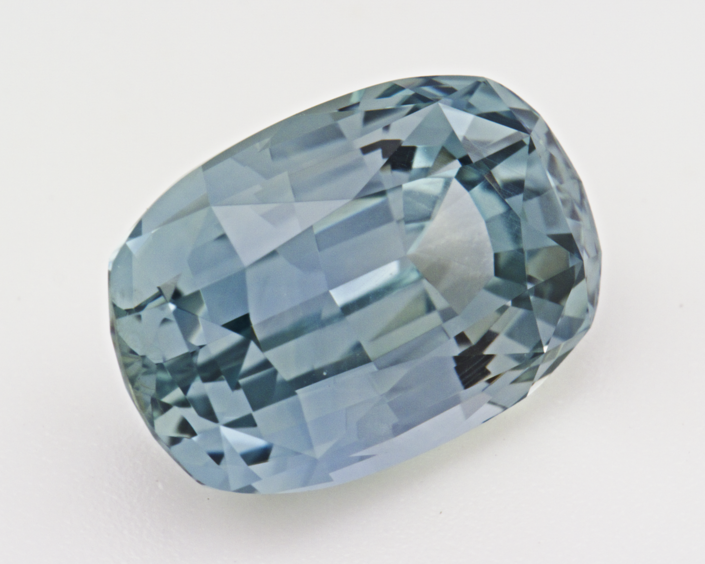 4.41 carats natural teal Montana Sapphire - cushion shape