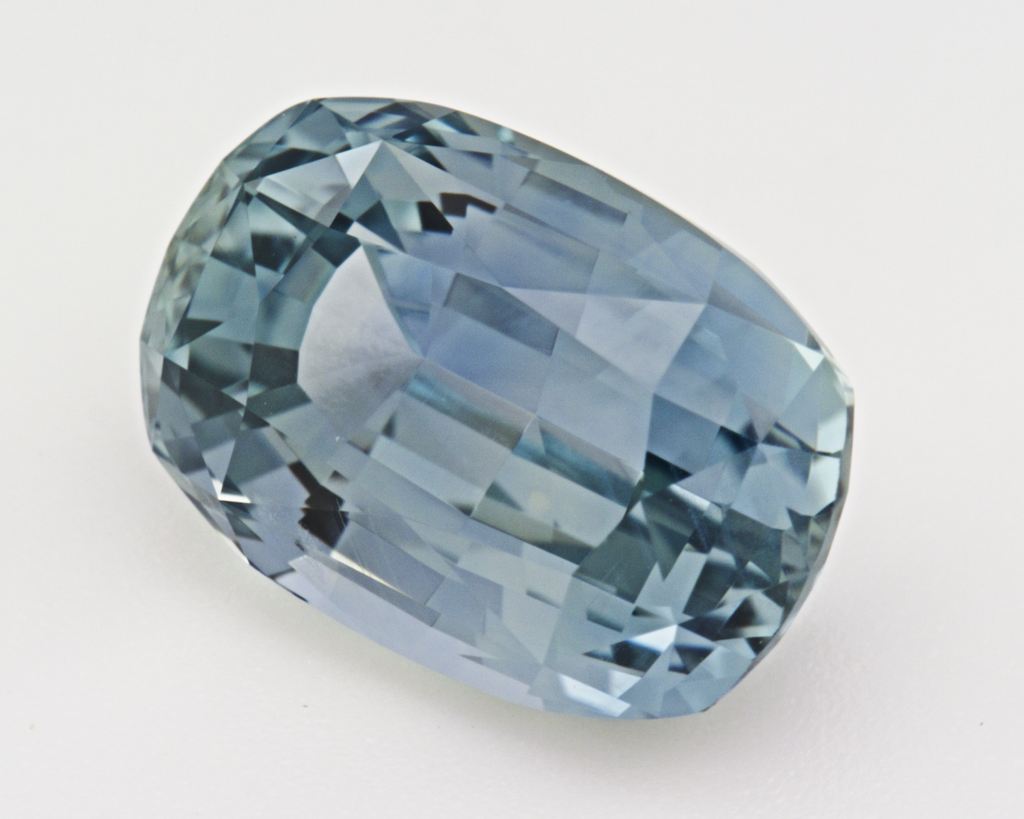 4.41 carats natural teal Montana Sapphire - cushion shape