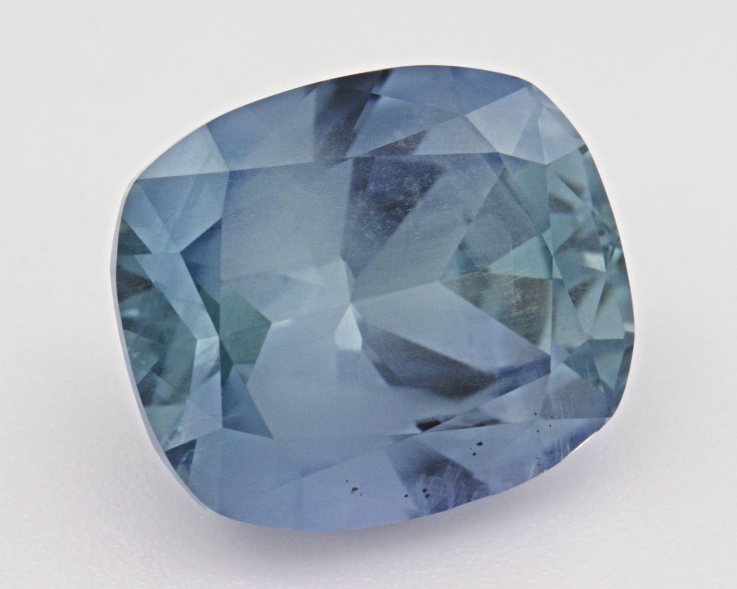 4.57 carats natural teal Montana Sapphire - cushion shape