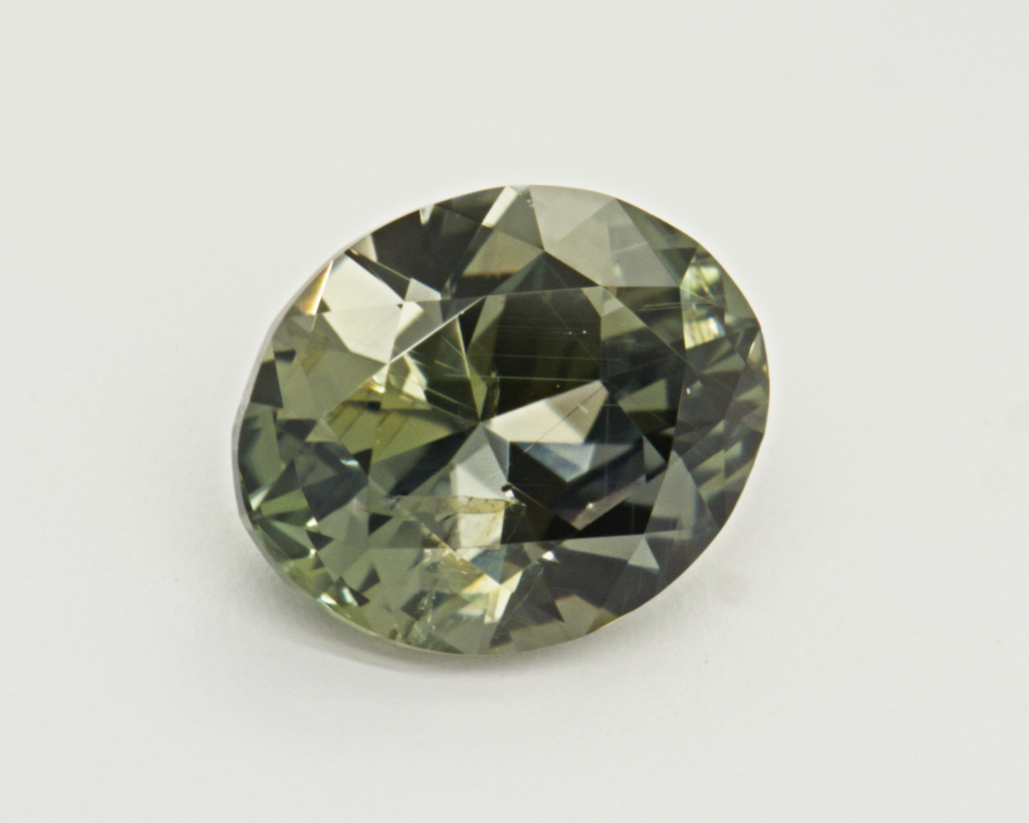 1.18 carats green Montana Sapphire - oval shape