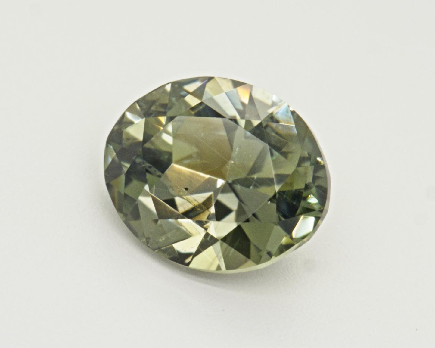 1.18 carats green Montana Sapphire - oval shape