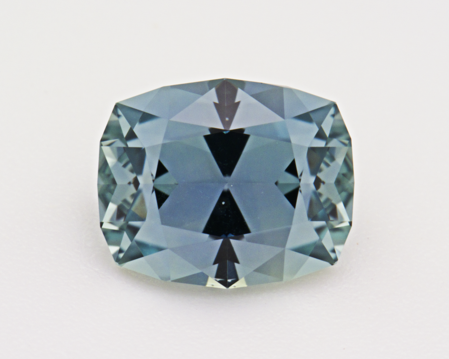1.32 carats teal Montana Sapphire - cushion shape