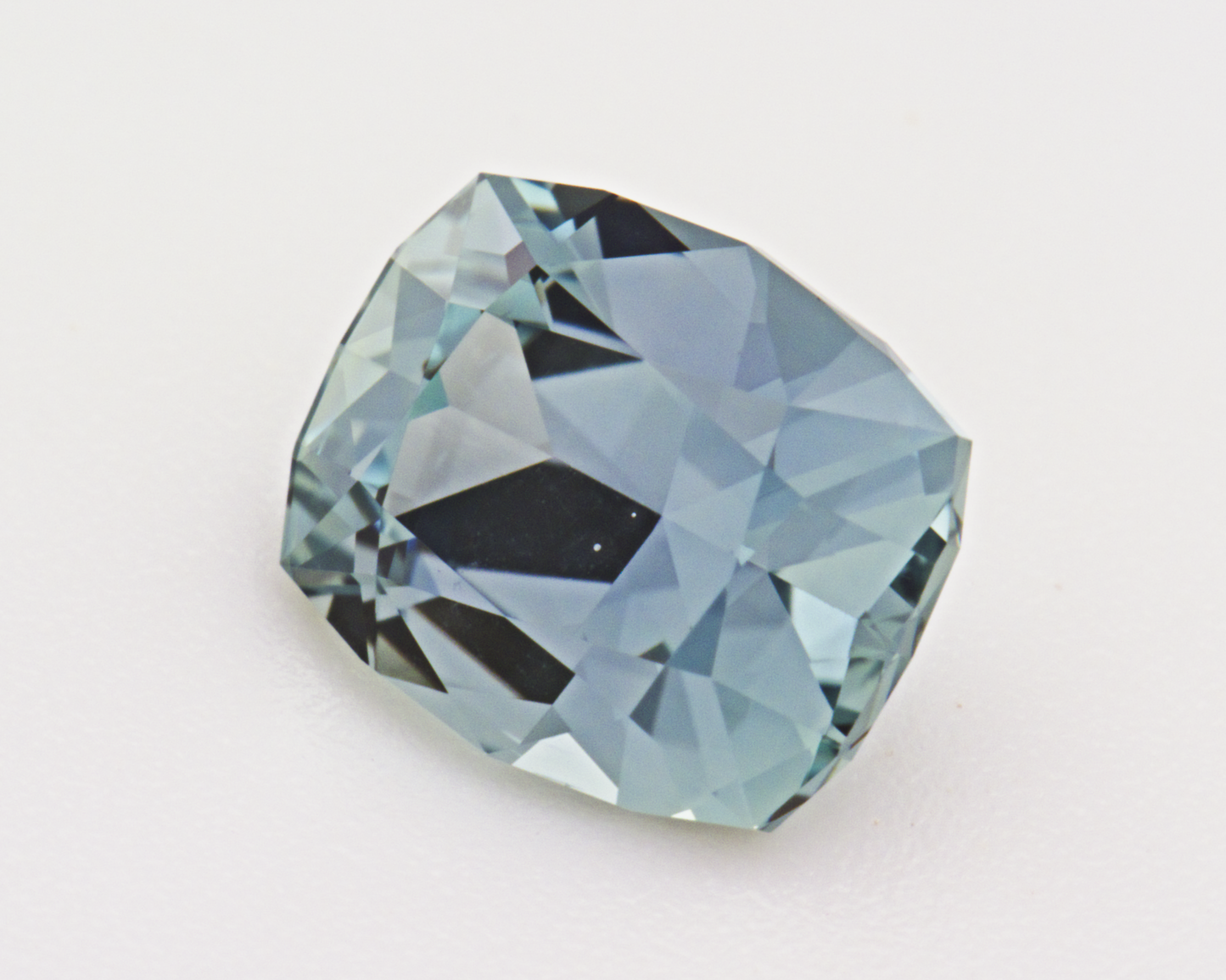1.32 carats teal Montana Sapphire - cushion shape