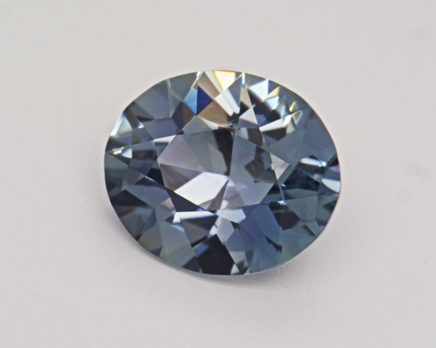 0.99 carats natural teal Montana Sapphire - oval shape