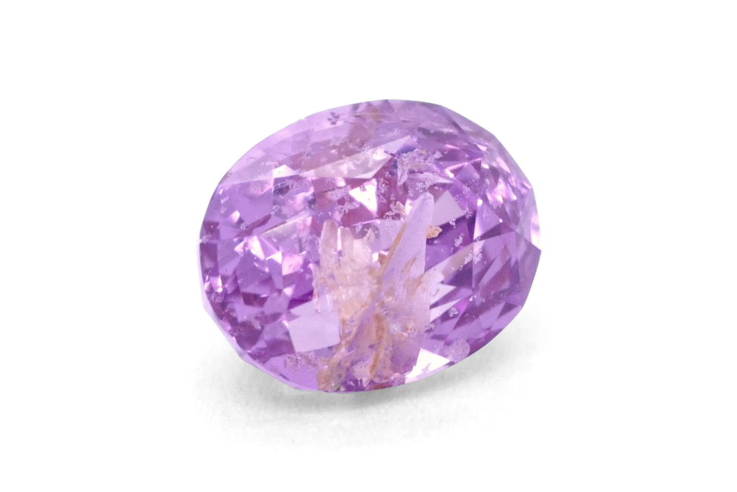 1.40 carats Pink Sapphire - oval