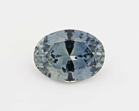 1.37 carats natural Sapphire - oval shape