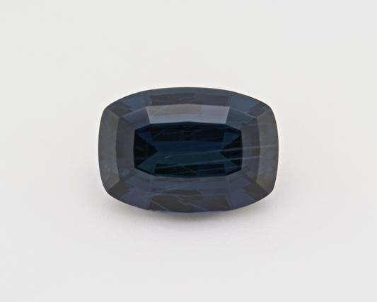 1.46 carats natural Sapphire - cushion shape