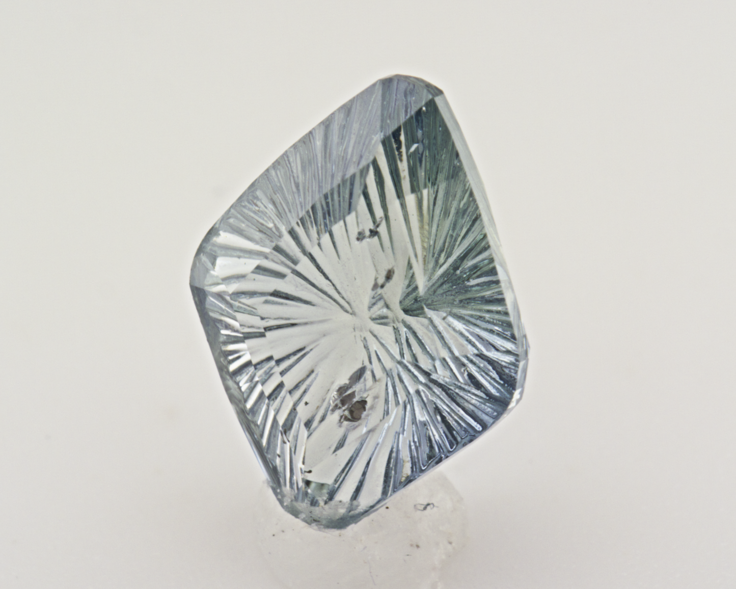 2.59 carats natural color change Montana sapphire _ kite shape fantasy cut