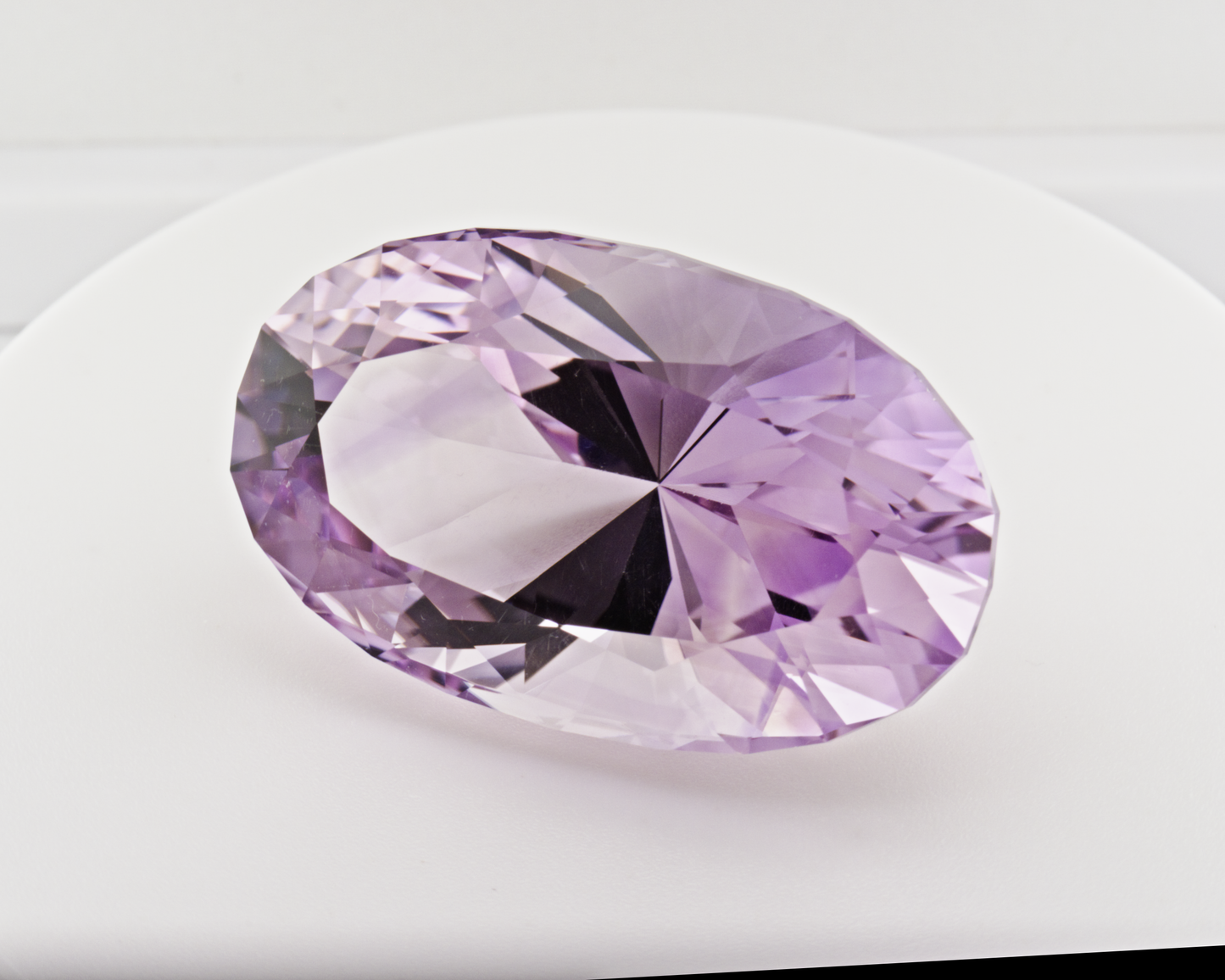 37.81 carats Arizona Amethyst _ oval shape