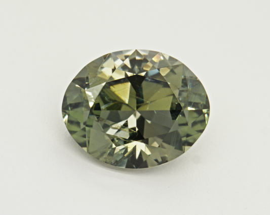 1.18 carats green Montana Sapphire - oval shape